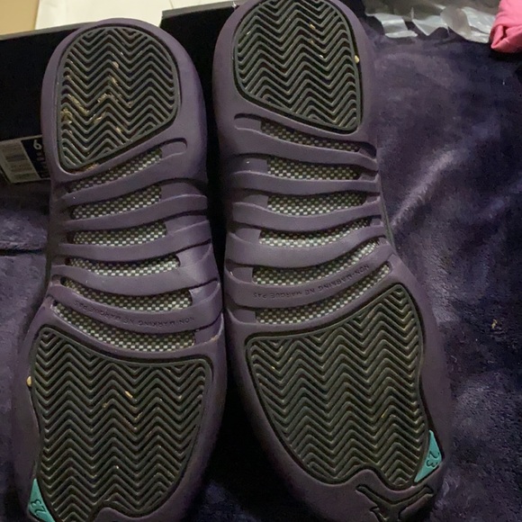 Jordan retro 12(gs) - Picture 2 of 5